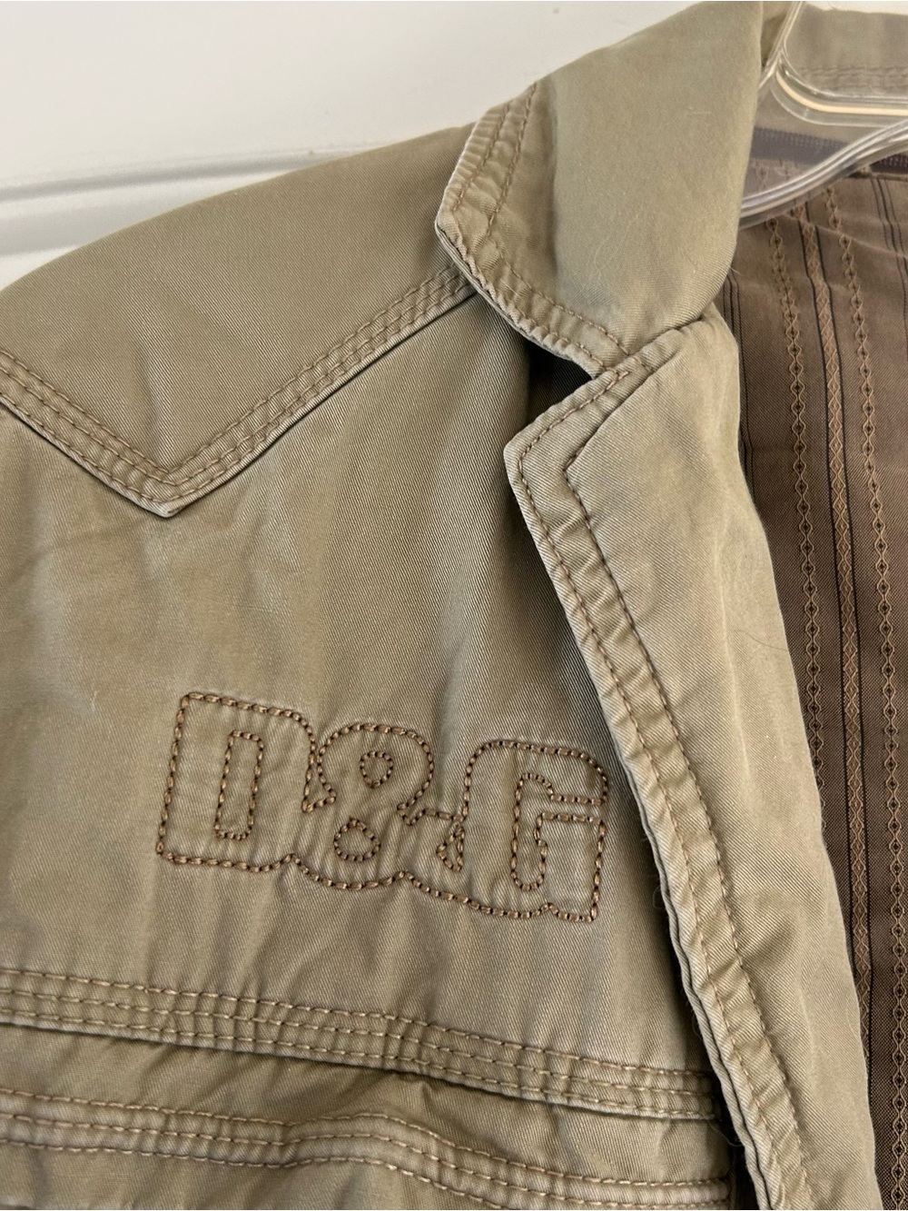D&G dolce and gabbana Men's Tan Embroidered Logo Shirt Jacket adventure team T10